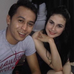 Comeback, Arumi Bachsin Syuting Bareng Pria Malaysia