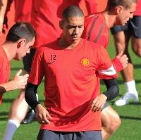 Smalling Tambah Lima Tahun di Old Trafford