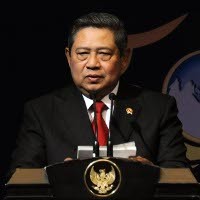 Ikrar: SBY Tak Punya Keberanian untuk Mengganti Menteri