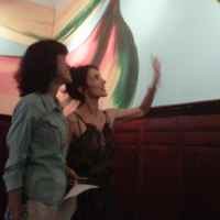 Perupa Senior Perancis Pameran Lukisan di Surabaya