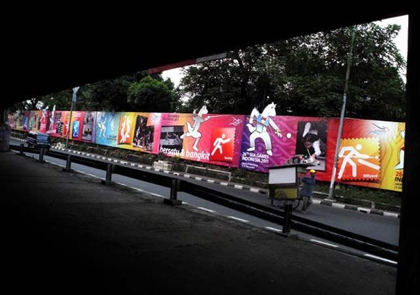 Geliat Sea Games Jakarta-Palembang di Jalanan