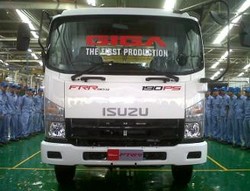 Isuzu Indonesia Kucurkan Dana Rp 40 Miliar Demi Isuzu GIGA