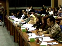 Prita Mengadu ke DPR