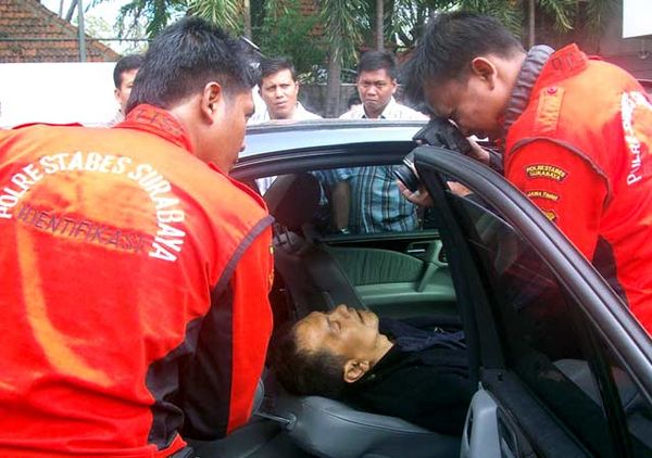 Pemilik Gedung Bank HSBC Tewas di Dalam Mobil