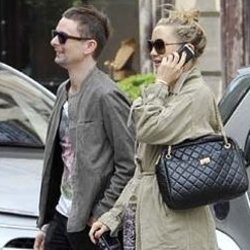 Kate Hudson Belum Pilih Nama Untuk Bayinya