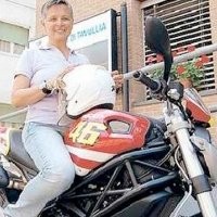 Rossi Hadiahi Ducati Monster untuk Ibunya