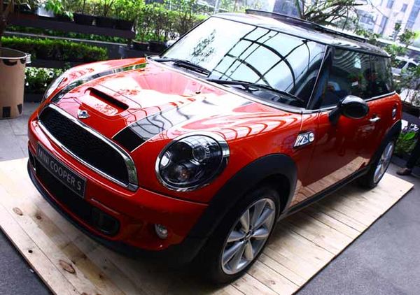 MINI Cooper S Siap Meluncur