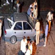 RI Kutuk Bom di Mumbai