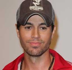 Enrique Iglesias Batal Konser di Indonesia