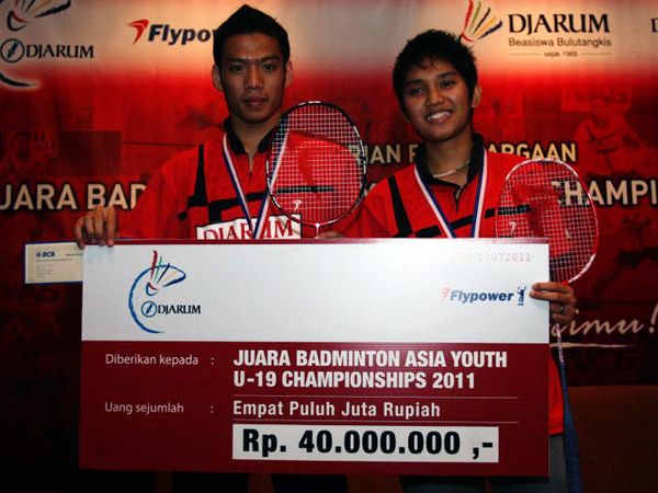 Lukhi/Ririn Juara Under 19 Championships