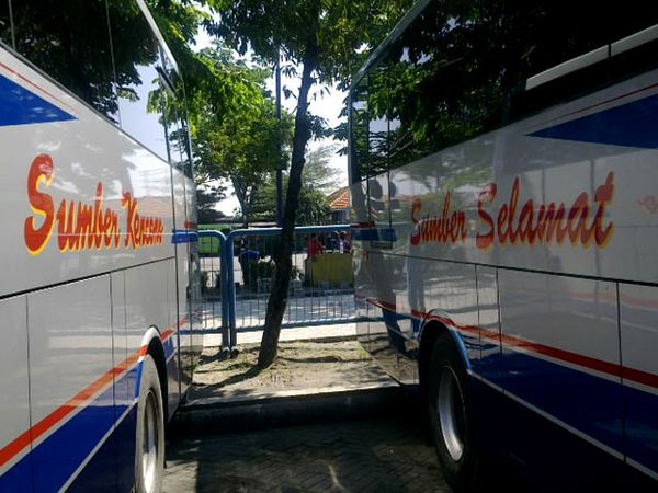 Bus Sumber Kencono Jadi Sumber Selamat