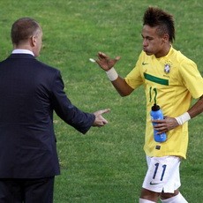 Performa Neymar Puaskan Menezes