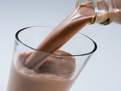 Susu Cokelat Pulihkan Energi Usai Bersepeda