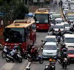 Separator Jalur TransJakarta akan Ditinggikan