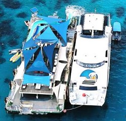 Yuk Berpetualang di Bali dengan Kapal Pesiar