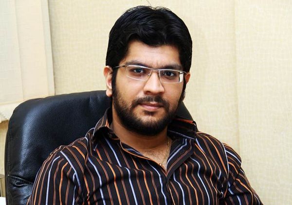 KK Dheraaj Raja Film Horor Sensual