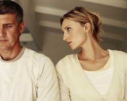 Trik Menghadapi Suami yang Belum Siap Punya Anak