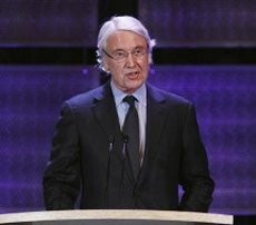 Setelah Brooks, CEO Dow Jones Juga Mengundurkan Diri 