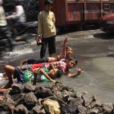 Pipa PDAM Bocor, Lalin Jalan Gembong Macet