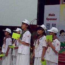 Lima Dokter Kecil Sindir Perokok Lewat Puisi