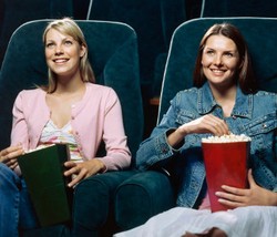 Awas, Nonton di Bioskop Bisa Bikin Cepat Gemuk