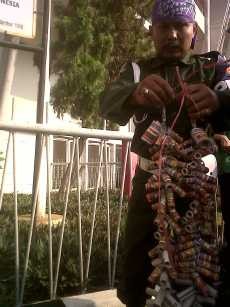 Wuih! Densus 99 Kebal Ledakan Petasan