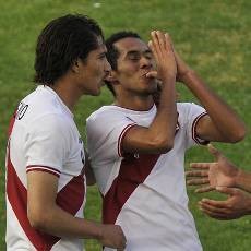 Sepasang Gol Extra Time Antar Peru ke Semifinal