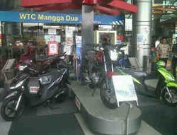 WTC Mangga Dua Lebarkan Sayap ke Roda Dua