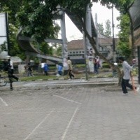 SMAK Dago Rusuh, Dua Orang Luka dan Dua Mobil Rusak Parah