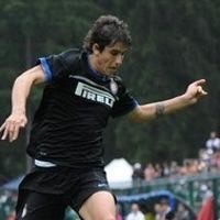 Alvarez Bintang, Borriello Hat-trick