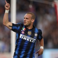 Van Marwijk: Pindah ke MU Bakal Menguntungkan Sneijder