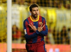 Soal Fabregas, Pique Bela Xavi