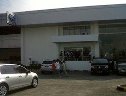 VW Resmikan Diler Pantai Indah Kapuk