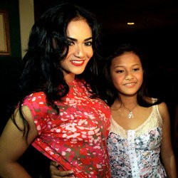 Krisdayanti Ingin Didampingi Aurel Saat Melahirkan