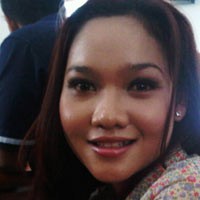 Tety Rosalin dan Lagu Curhat Gayus Tambunan