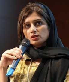 Hina Rabbani Khar, Menlu Perempuan Pertama & Termuda Pakistan