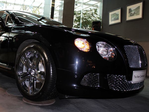 Bentley Continental GT Diluncurkan