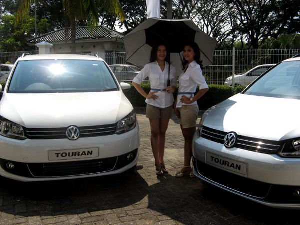 VW Luncurkan All New Touran