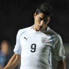 Liverpool Bisa Kehilangan Suarez di Awal Musim