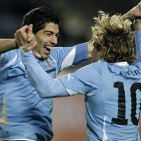 Suarez Antar Uruguay ke Final