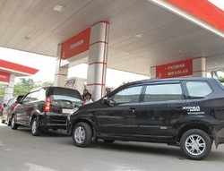 Xenia Berdecit Jika Ganti Gigi