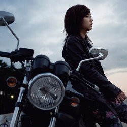 Shin Se Kyung Jadi Penembak Ulung dalam Blue Salt