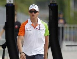Adrian Sutil Kecelakaan Saat Ngetes Mobil Super