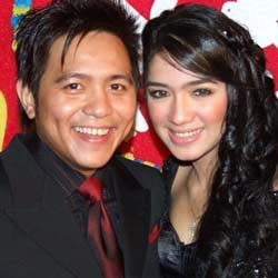 Angel Karamoy Tak Paksa Anak Jadi Artis