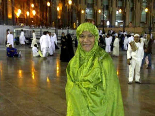 Dorce Rayakan Ultah di Mekkah