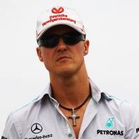 Peringati 20 Tahun Karir F1, Schumi Pakai Topi Hitam