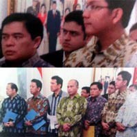 Foto Nazaruddin Nyempil di Istana