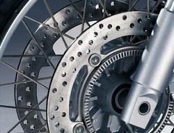 Motor 125 cc ke Atas Wajib Pakai ABS