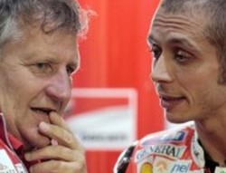 Masih Belum Oke di Ducati, Rossi Dinilai Sabar Sekali 