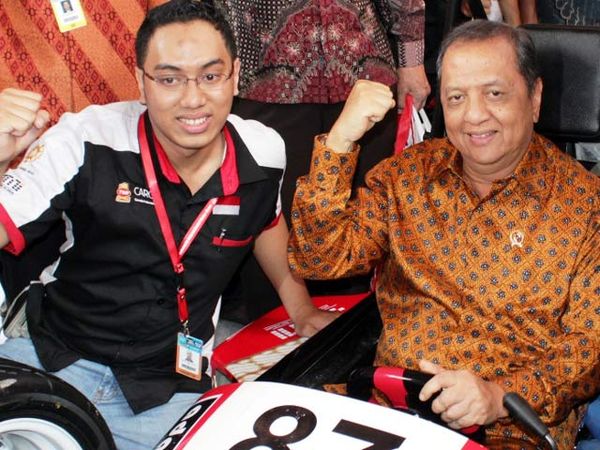 MS Hidayat Mejeng dengan Bimasakti